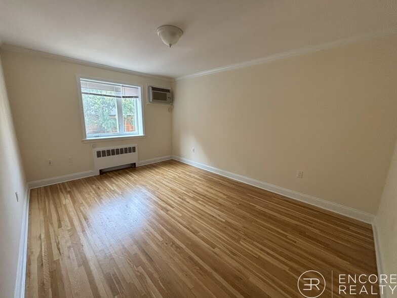 Building Photo - 72 Saint Paul St