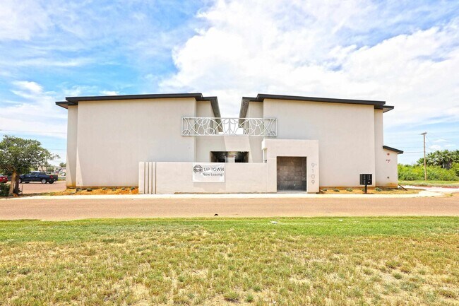 Building Photo - 9109 McPherson Rd