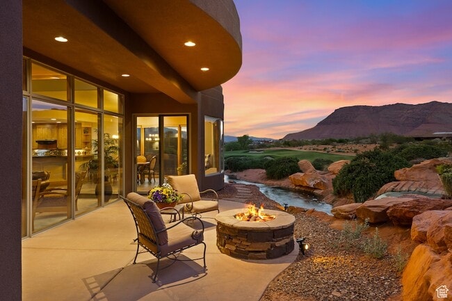 Building Photo - 2410 W Entrada Trail