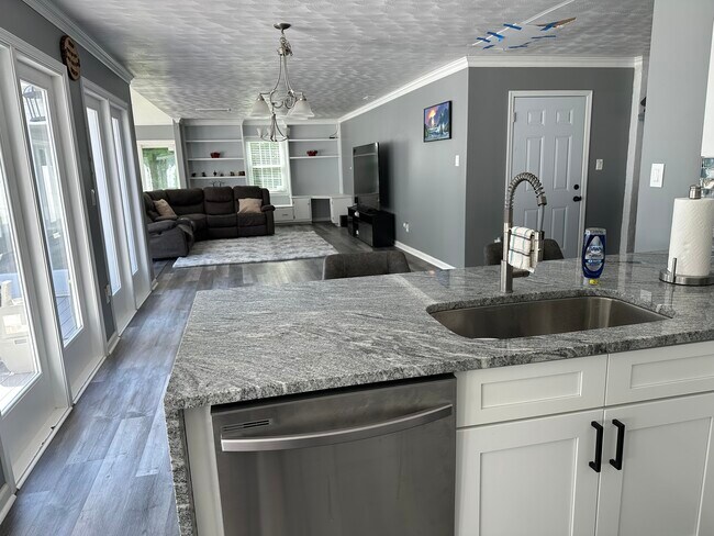 Building Photo - 9576 Maryus Rd