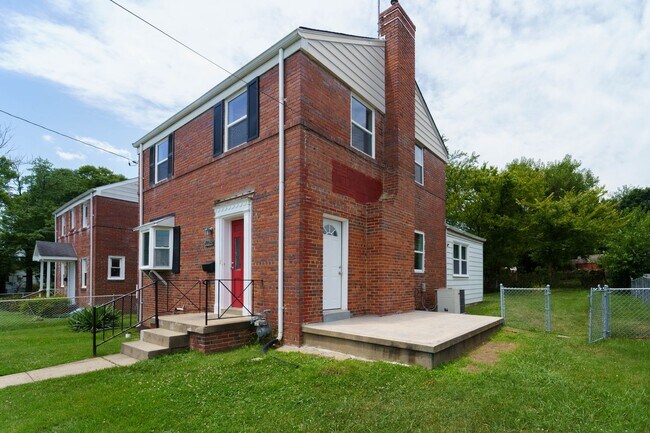 Building Photo - Single Family Home in Silver Spring, MD