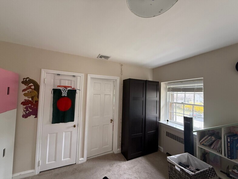 Building Photo - 1358 Indian Creek Dr