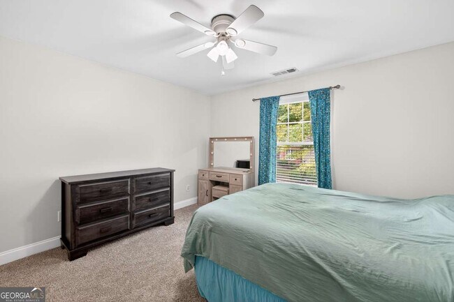 Building Photo - 7819 Brass Lantern Dr