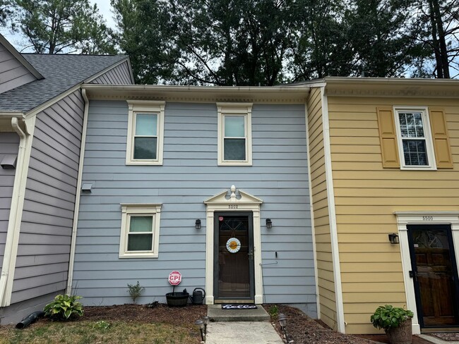 Primary Photo - *MOVE IN SPECIAL* Adorable 3 Bedroom, 2 1/...