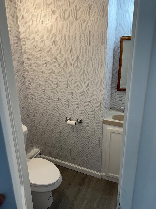 Building Photo - 19 Bennett Rd