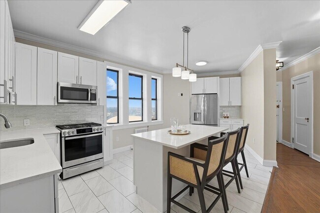 Building Photo - 2600 John F. Kennedy Blvd