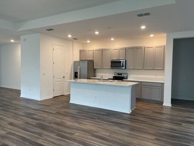 Building Photo - 3/2.5 Home South of Lake Nona