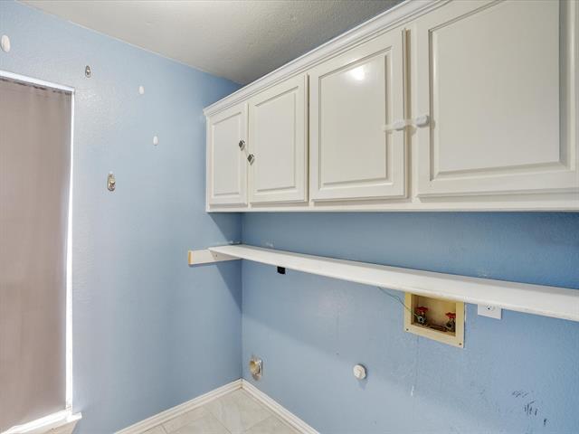 Building Photo - 1052 Village Pkwy