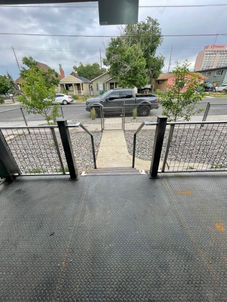 Building Photo - 637 Morrill Ave