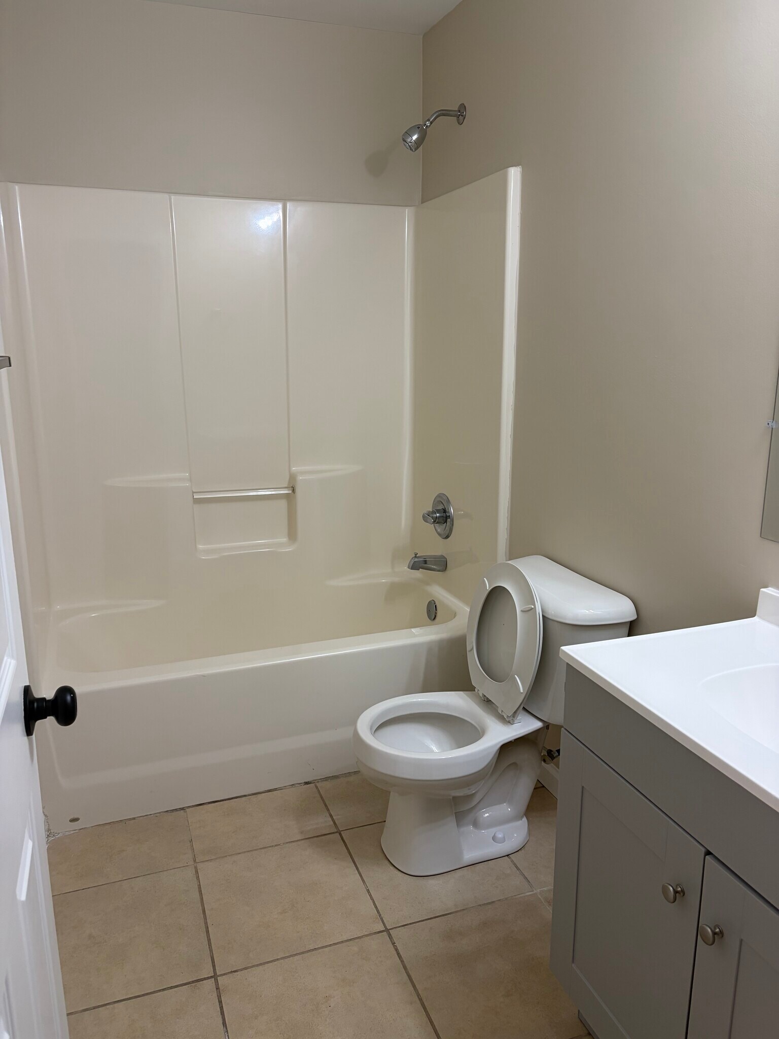 Building Photo - 517 Victoria Manor Dr