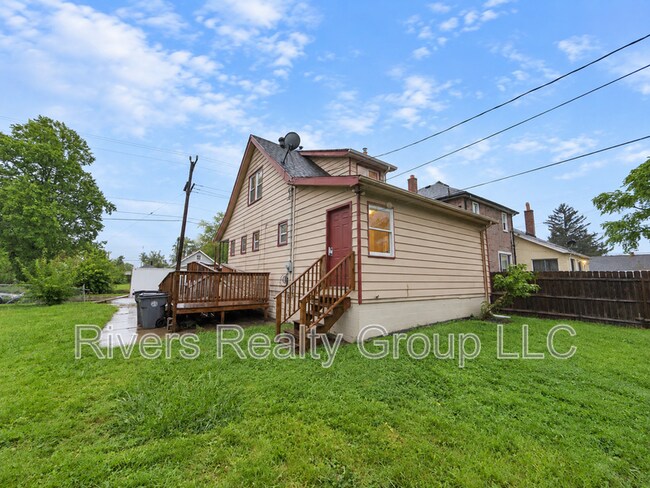Building Photo - 4280 7th St