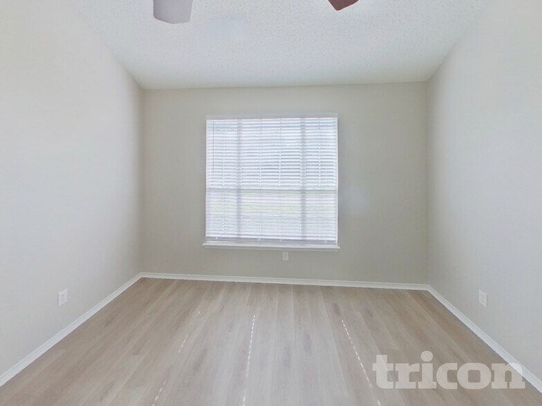 Building Photo - 1626 Rancho Dr