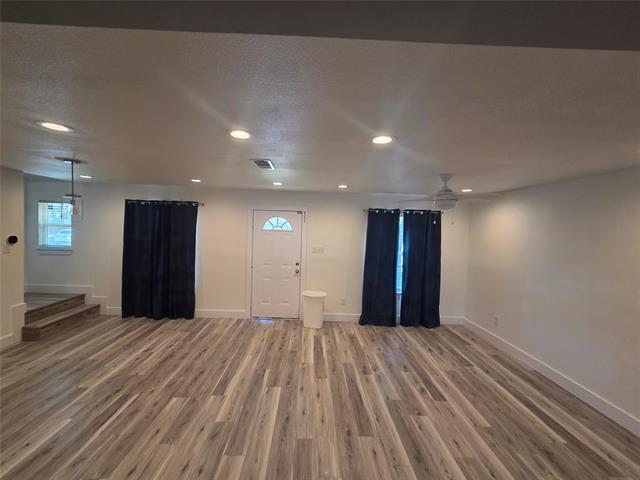 Building Photo - 482 Trout St