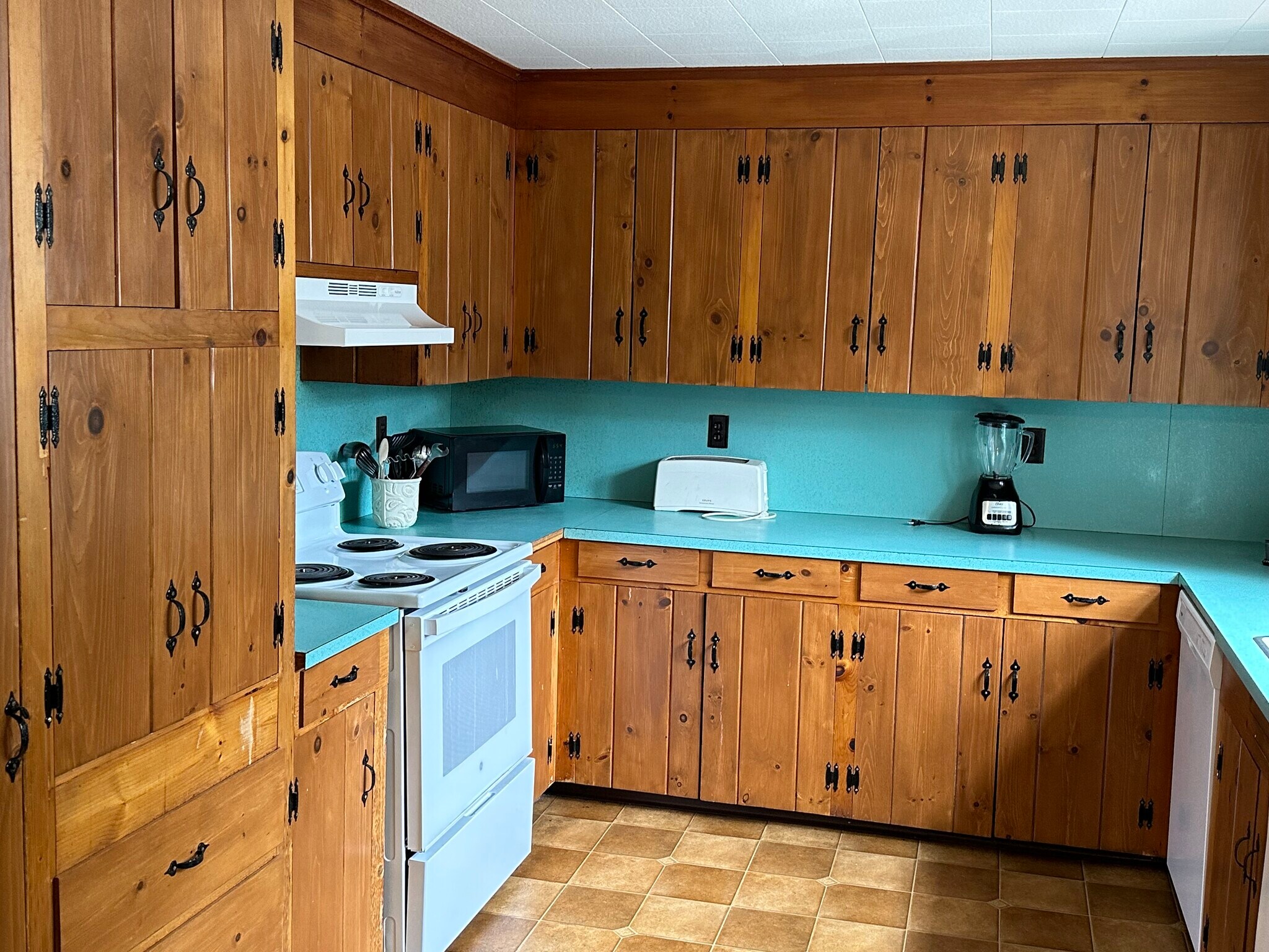 Building Photo - 5 Bayley Ave