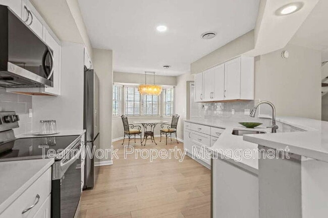 Building Photo - 1163 Monaco Dr