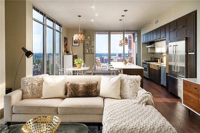 Building Photo - 1820 Peachtree St NW