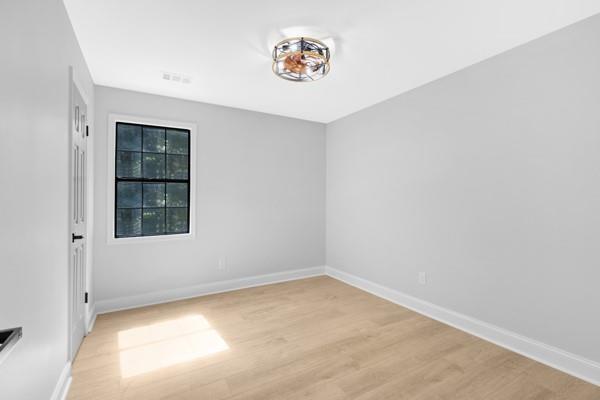 Building Photo - 4161 Windermere Dr