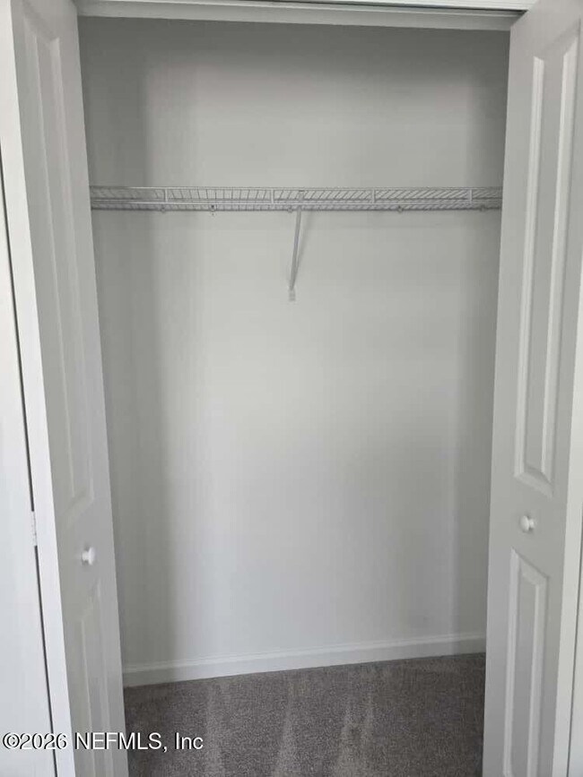 Building Photo - 198 Hubbard Bnd