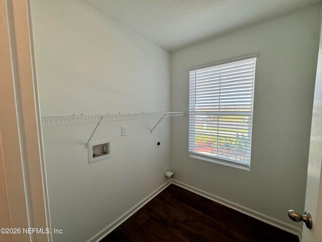 Building Photo - 12629 European Beech Rd