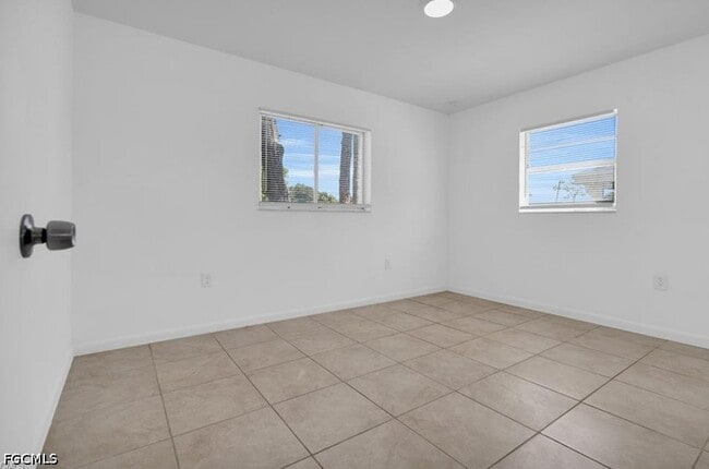Building Photo - 5534 Seventh Ave