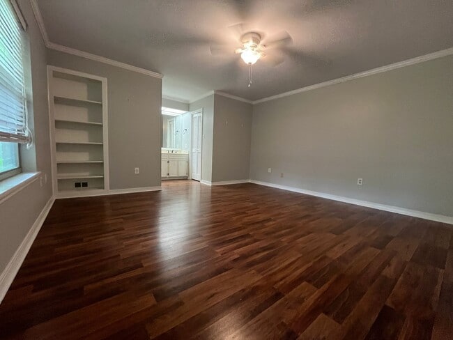 Building Photo - 617 Turtle Creek Dr