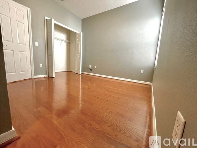 middle bedroom - 7230 Hamilton Rd