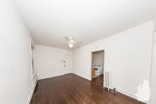 Building Photo - 2241 N Bissell St