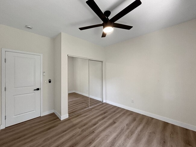 Building Photo - Charming & Spacious 2BD/2.5BA House in Nor...