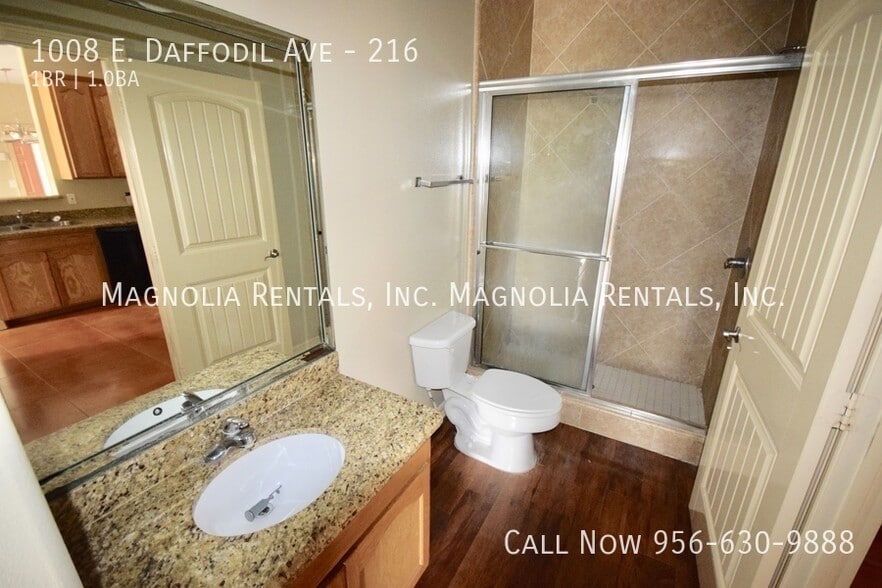 Building Photo - 1008 E Daffodil Ave