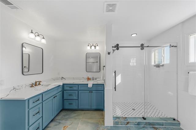 Building Photo - 3316 Inwood Rd