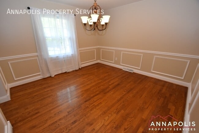 Building Photo - 112 Berrywood Dr