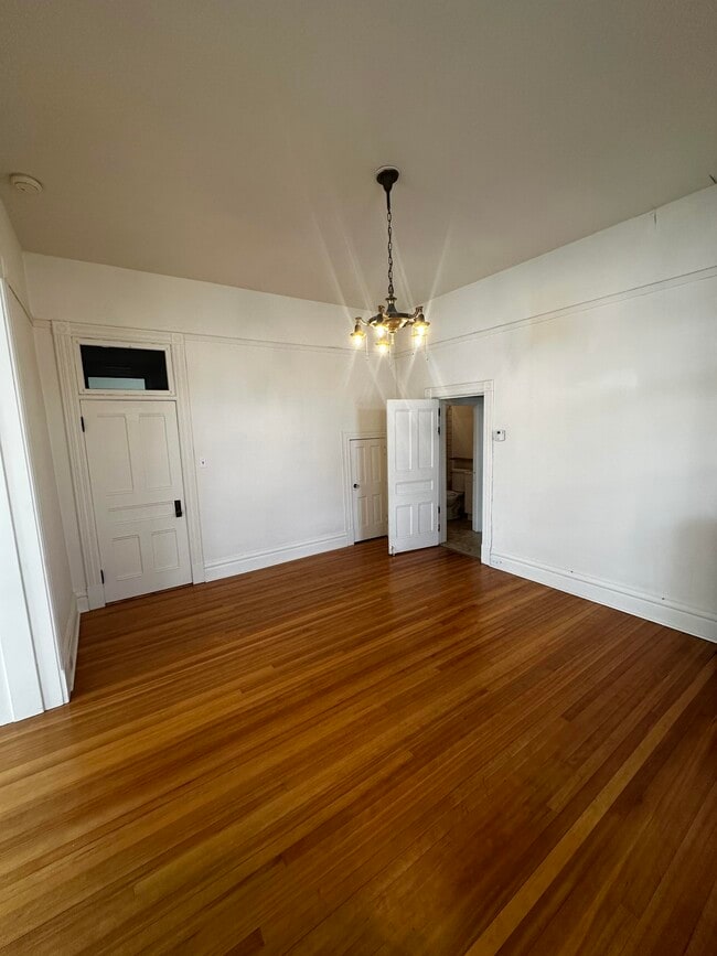 Building Photo - 428 Power St