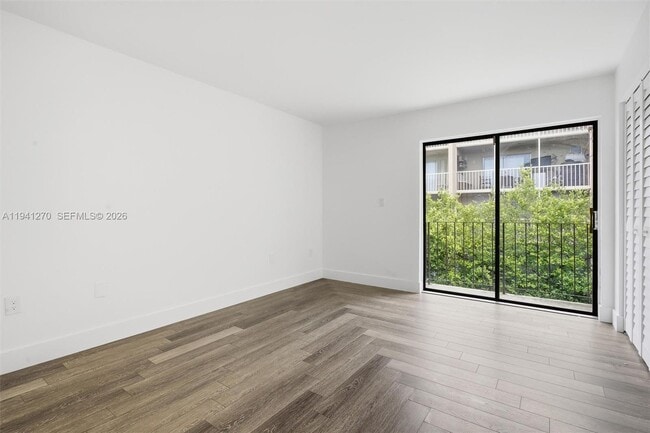 Building Photo - 6850 NW 173rd Dr