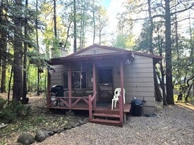 Building Photo - 165 E White Mountain Blvd