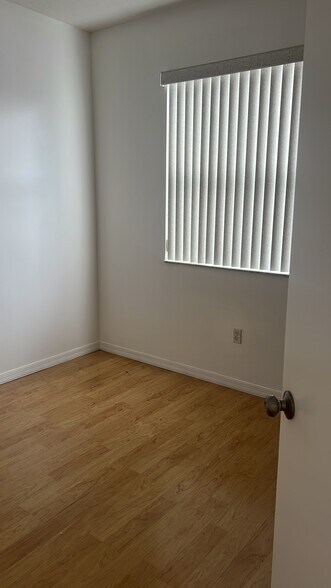 Guest Bedroom - 6202 NW 116th Pl