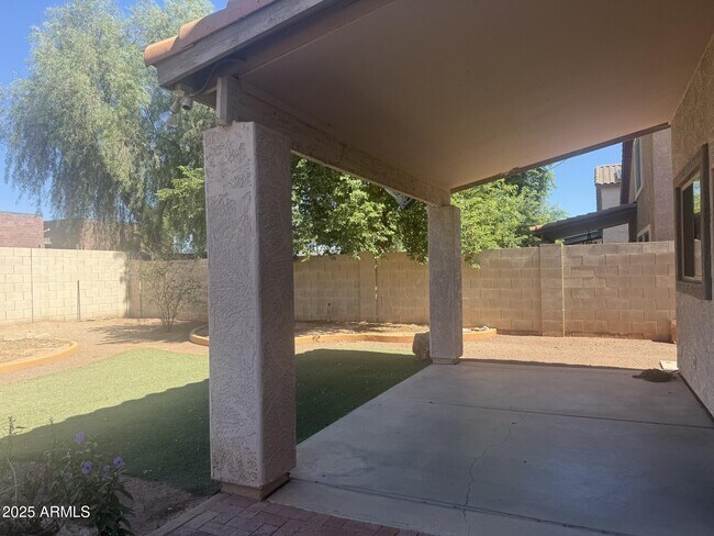 Building Photo - 7216 W Irma Ln
