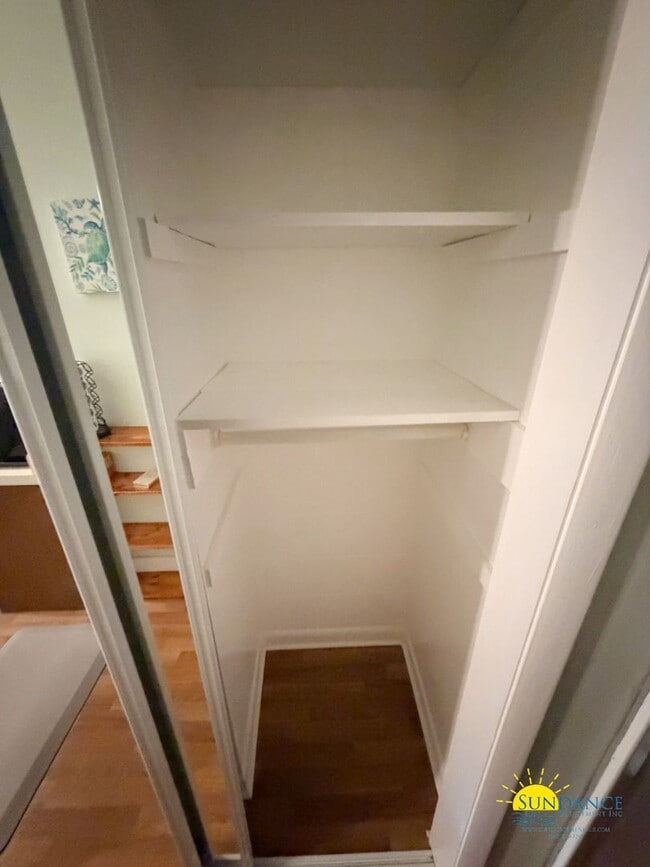 Building Photo - Fully Furnished Studio Living in Shalimar with All Utilities Included!