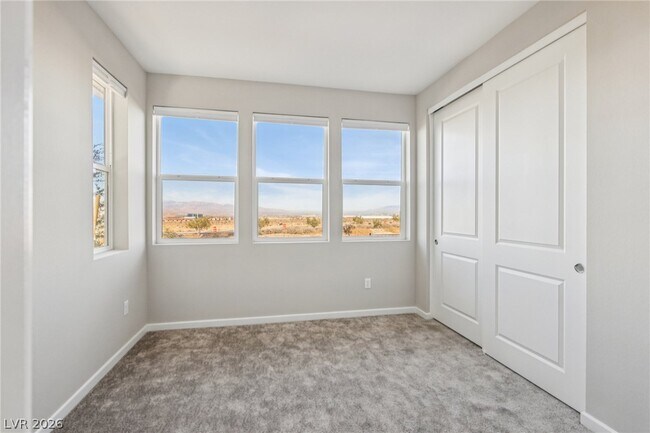 Building Photo - 3338 Esker Rdg Ave