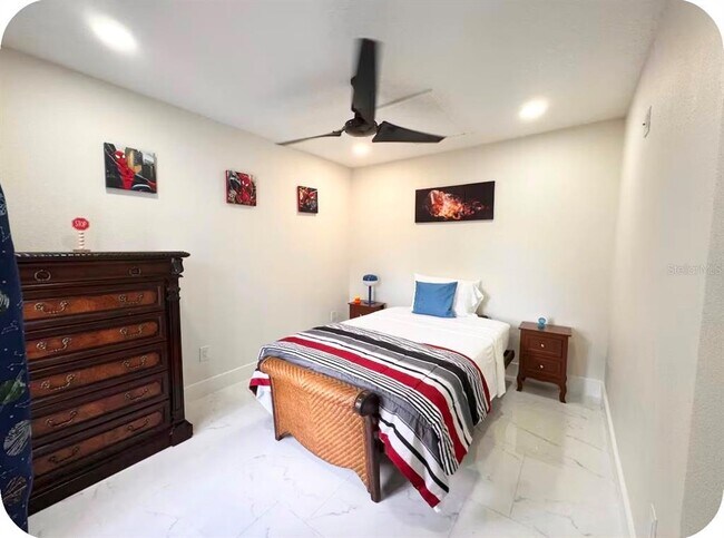 Building Photo - 574 Orchid Dr