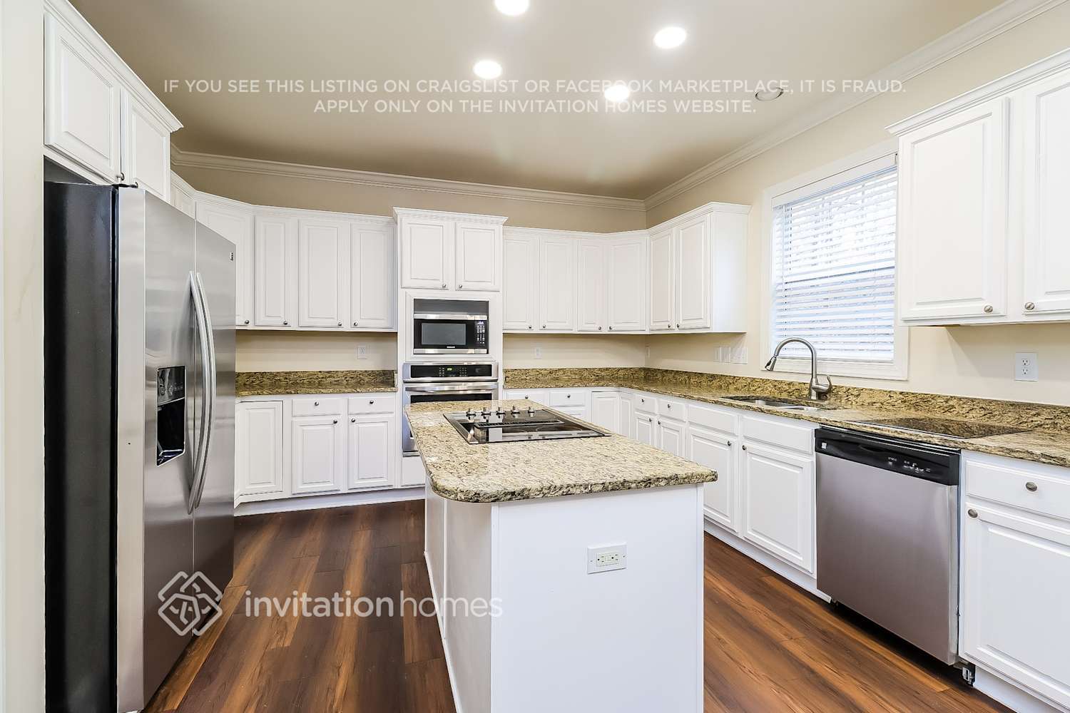 Building Photo - 14004 Ballantyne Meadows Dr