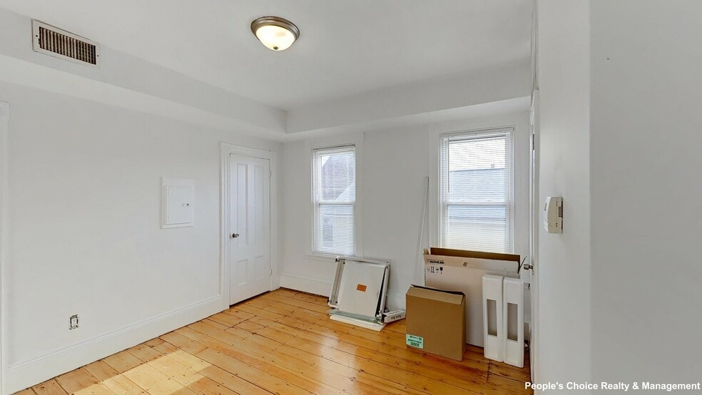 Building Photo - 15 Vinal Ave