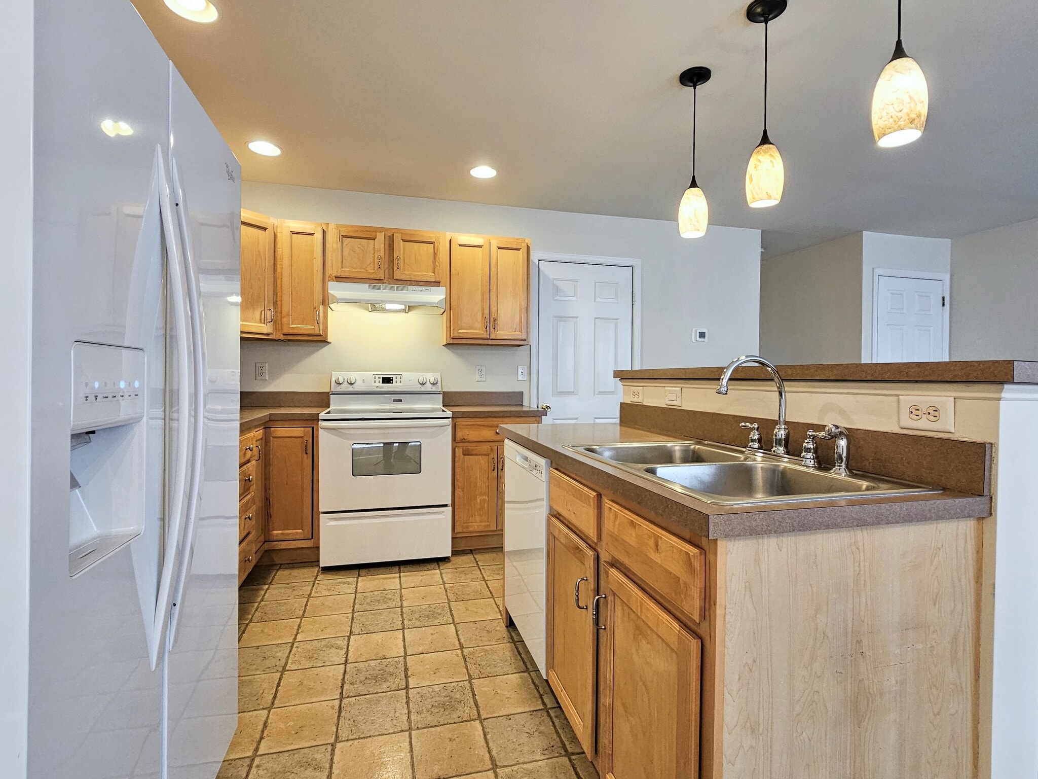 Building Photo - 157 Marble Ave