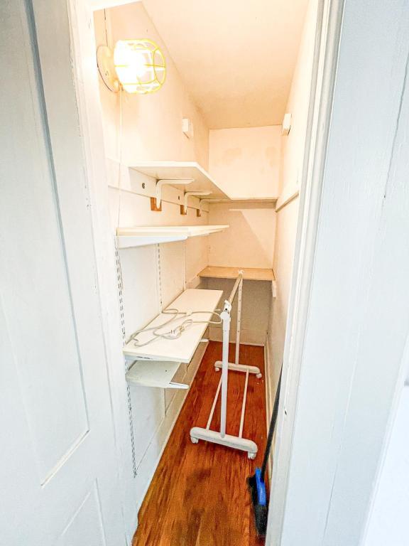 Building Photo - 705 E Seneca St