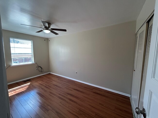 Building Photo - 8044 Mars Pl