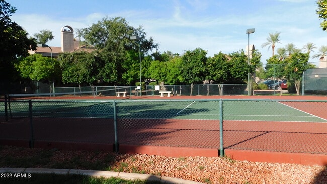 Building Photo - 5950 N 78th St