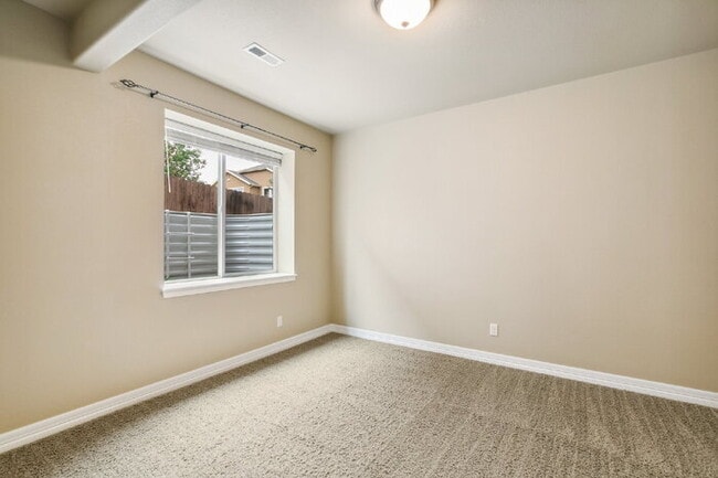 Building Photo - Stylish Cordera Ranch with Finished Basement, Gourmet Kitchen, and Ideal D20 Location