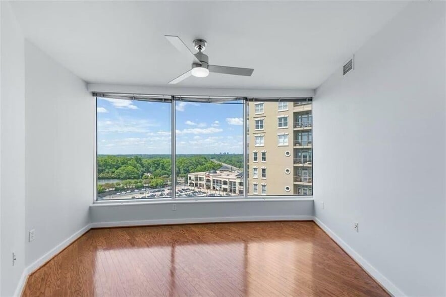 Building Photo - 3338 Peachtree Rd