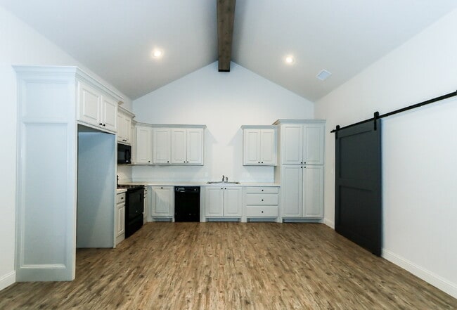 Building Photo - First full month's rent free New Cooper Meadows Subdivision/ South Lubbock CISD