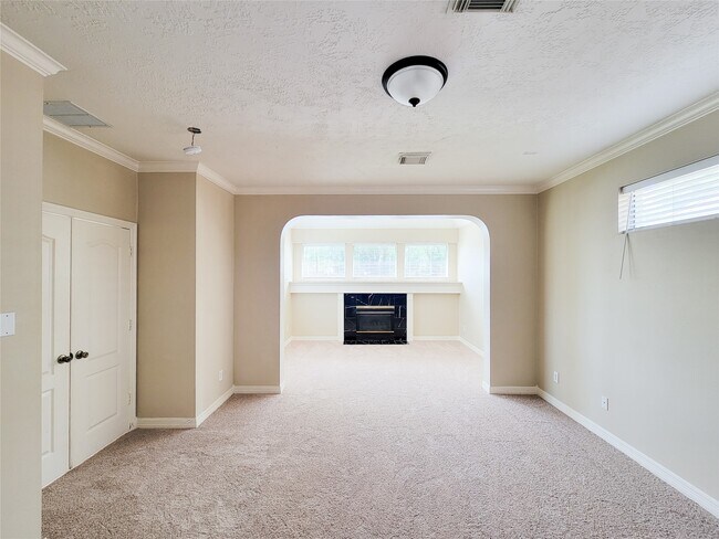 Building Photo - 914 Ivory Ridge Ln