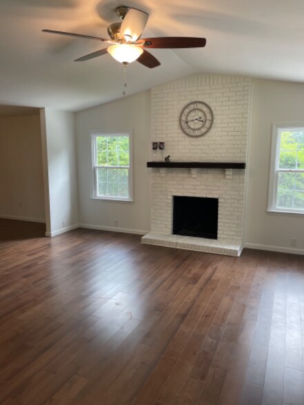 Building Photo - 1507 Fort Hill Dr